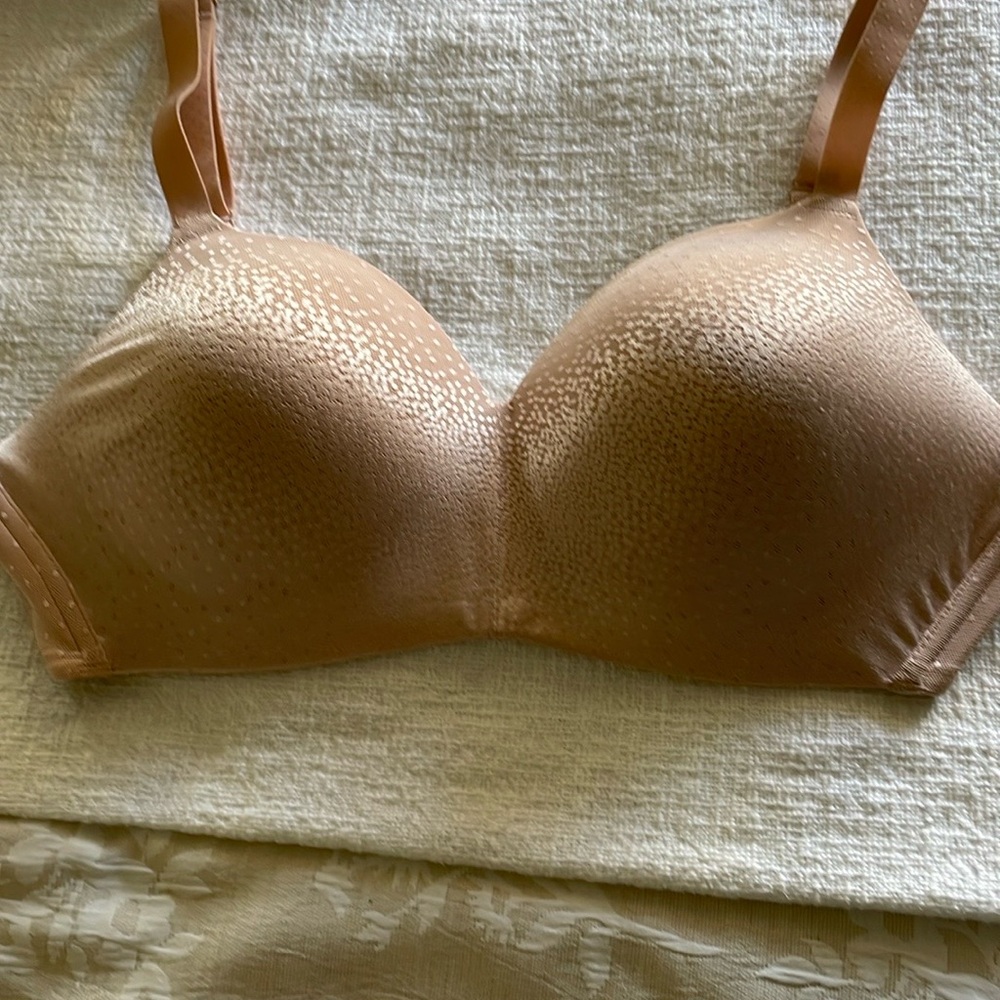 Wacoal Back Appeal Full Coverage Full support bra - Picture 2 of 4